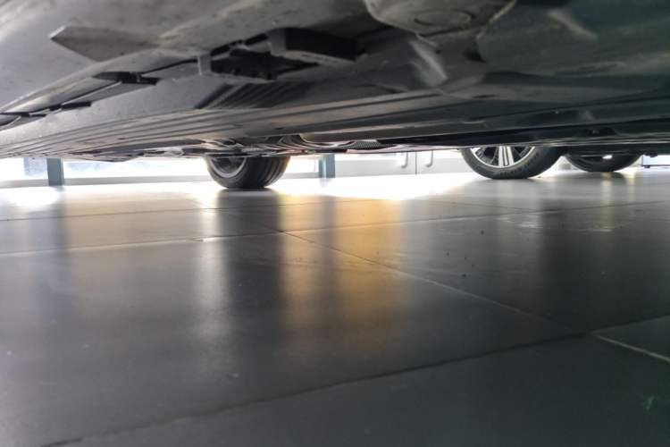 Used Mercedes-Benz C-Class 2025 C 260 L Sport Edition Chassis Front Right