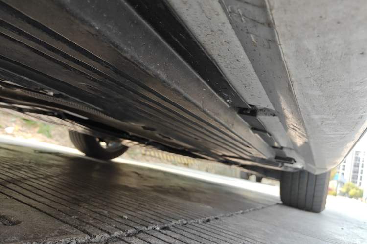 Used Mercedes-Benz C-Class 2025 C 260 L Sport Edition Chassis Front Right