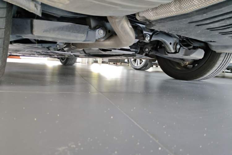 Used Mercedes-Benz C-Class 2025 C 260 L Sport Edition Chassis Rear Left