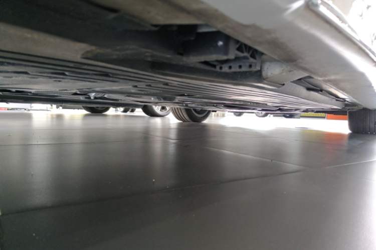 Used Mercedes-Benz C-Class 2025 C 260 L Sport Edition Chassis Rear Right