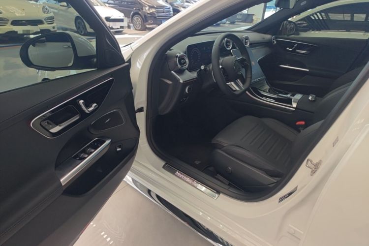 Used Mercedes-Benz C-Class 2025 Facelift C 260 L Sport Edition Driver Seat