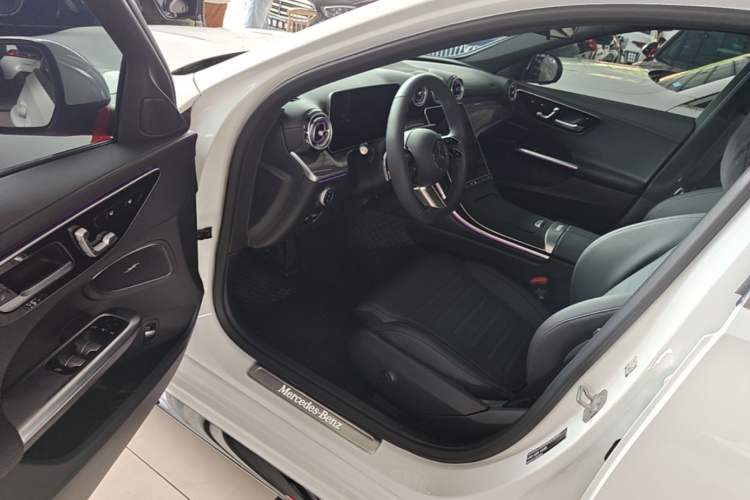 Used Mercedes-Benz C-Class 2025 Facelift C 260 L Sport Edition Driver Seat
