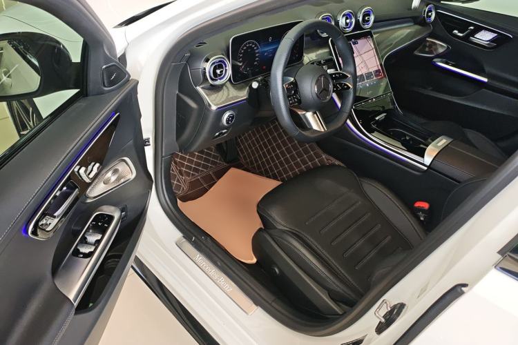 Used Mercedes-Benz C-Class 2025 C 260 L Obsidian Night Sport Edition Driver Seat