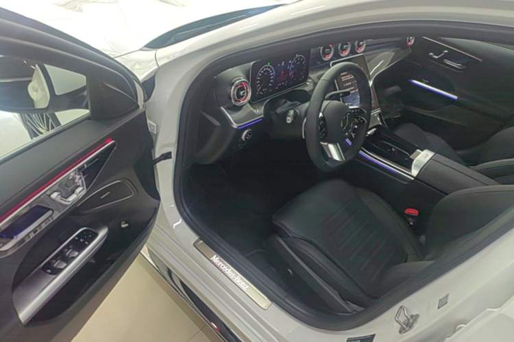 Used Mercedes-Benz C-Class 2025 Facelift C 260 L Sport Edition Driver Seat