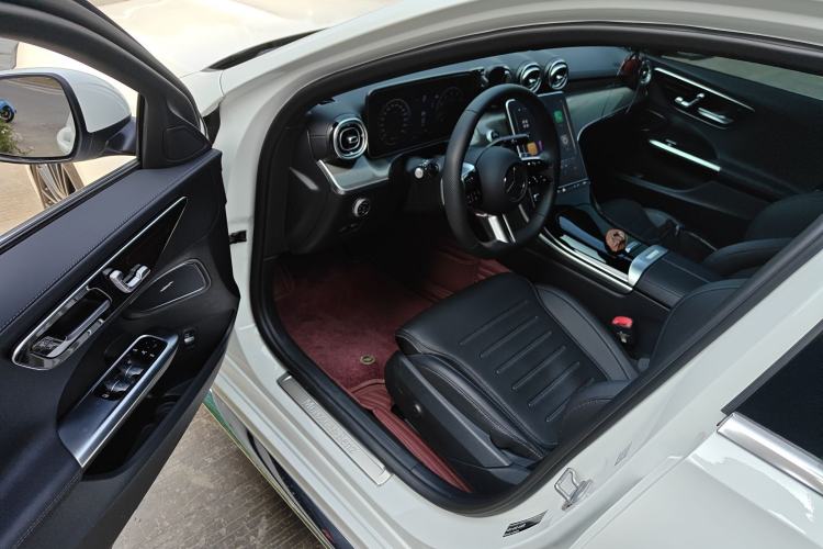 Used Mercedes-Benz C-Class 2025 C 260 L Sport Edition Driver Seat
