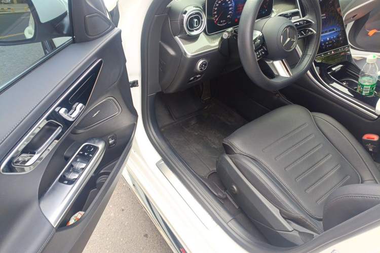 Used Mercedes-Benz C-Class 2025 Facelift C 260 L Sport Edition Driver Seat