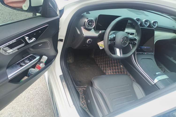 Used Mercedes-Benz C-Class 2025 Facelift C 260 L Sport Edition Driver Seat