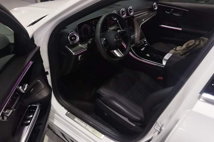 Used Mercedes-Benz C-Class 2025 Facelift C 260 L Sport Edition Driver Seat