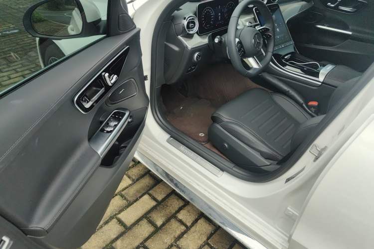 Used Mercedes-Benz C-Class 2025 C 260 L Sport Edition Driver Seat