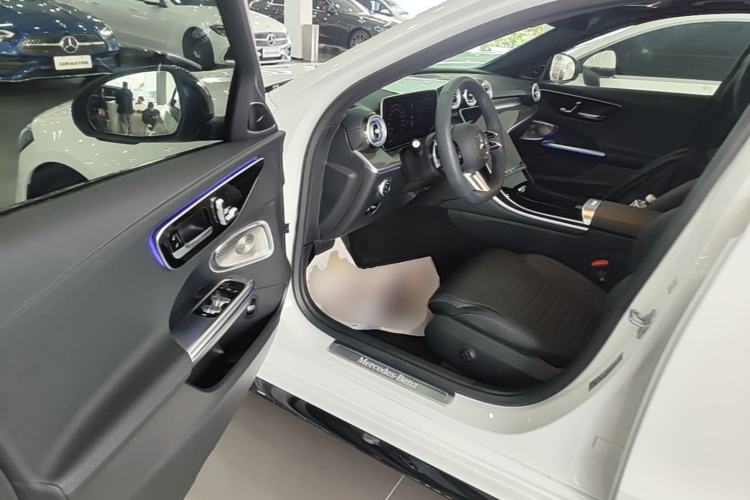 Used Mercedes-Benz C-Class 2025 C 260 L Obsidian Night Sport Edition Driver Seat