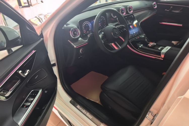 Used Mercedes-Benz C-Class 2025 Facelift C 260 L Sport Edition Driver Seat