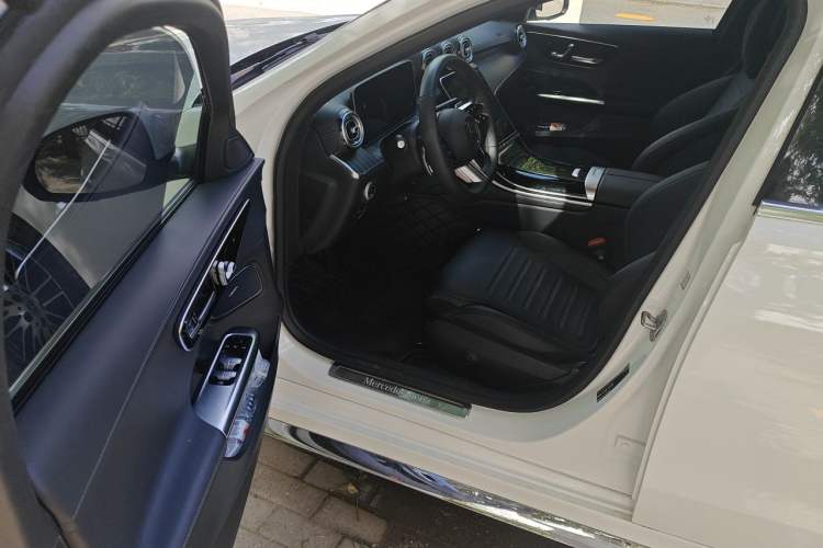 Used Mercedes-Benz C-Class 2025 Facelift C 260 L Sport Edition Driver Seat