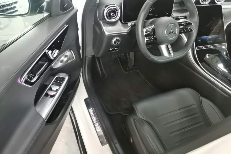 Used Mercedes-Benz C-Class 2025 C 260 L Obsidian Night Sport Edition Driver Seat