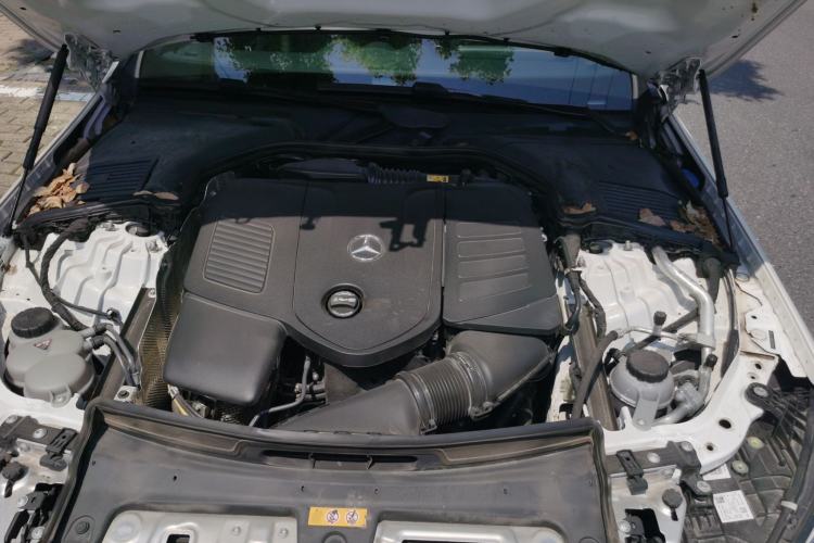 Used Mercedes-Benz C-Class 2025 Refresh C 260 L Night Edition Sports Version Engine Bay