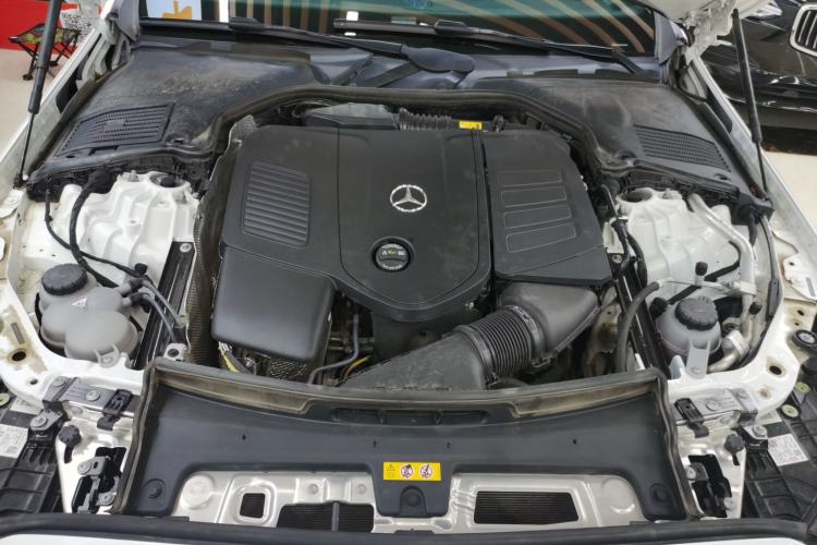 Used Mercedes-Benz C-Class 2025 Refresh C 200 L Sport Edition Engine Bay