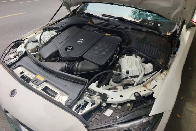 Used Mercedes-Benz C-Class 2025 C 260 L Sport Edition Engine Bay Left