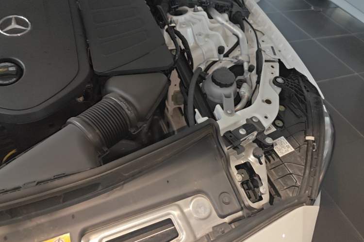 Used Mercedes-Benz C-Class 2025 Facelift C 260 L Sport Edition Engine Bay Left