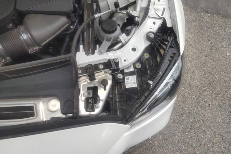 Used Mercedes-Benz C-Class 2025 C 260 L Sport Edition Engine Bay Left