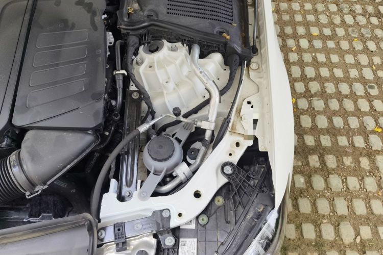 Used Mercedes-Benz C-Class 2025 Facelift C 260 L Sport Edition Engine Bay Left