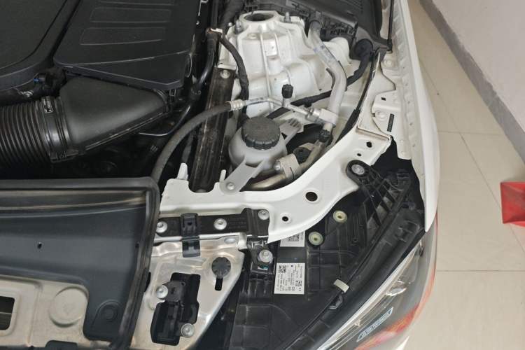 Used Mercedes-Benz C-Class 2025 C 260 L Sport Edition Engine Bay Left