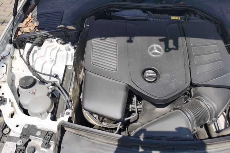 Used Mercedes-Benz C-Class 2025 Refresh C 260 L Night Edition Sports Version Engine Bay Right
