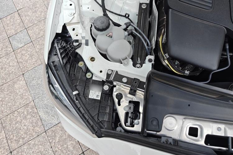 Used Mercedes-Benz C-Class 2025 C 200 L Sport Edition Engine Bay Right