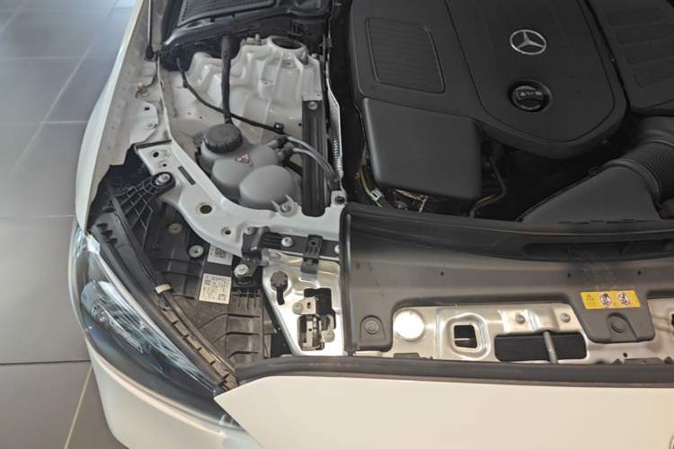 Used Mercedes-Benz C-Class 2025 Facelift C 260 L Sport Edition Engine Bay Right