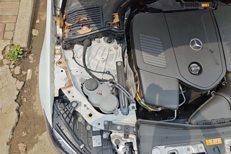 Used Mercedes-Benz C-Class 2025 Facelift C 260 L Sport Edition Engine Bay Right