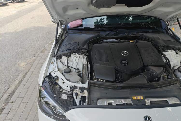 Used Mercedes-Benz C-Class 2025 Facelift C 260 L Sport Edition Engine Bay Right