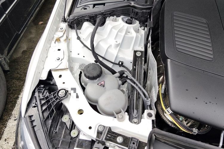 Used Mercedes-Benz C-Class 2025 Facelift C 260 L Sport Edition Engine Bay Right
