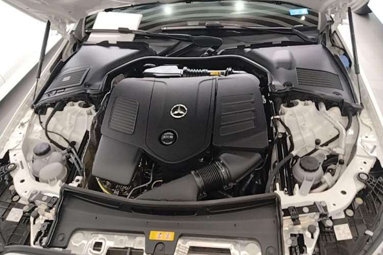 Used Mercedes-Benz C-Class 2025 Facelift C 260 L Sport Edition Engine Bay