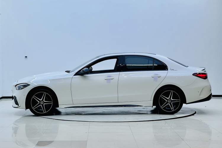 Used Mercedes-Benz C-Class 2025 C 260 L Obsidian Night Sport Edition Exterior 2