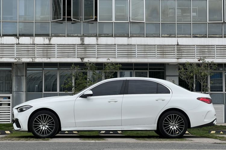 Used Mercedes-Benz C-Class 2025 Facelift C 260 L Sport Edition Exterior 2