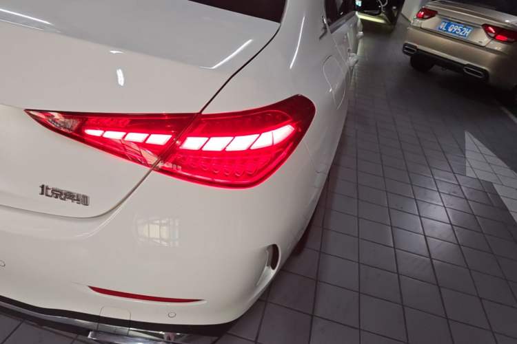 Used Mercedes-Benz C-Class 2025 C 260 L Sport Edition Exterior 3