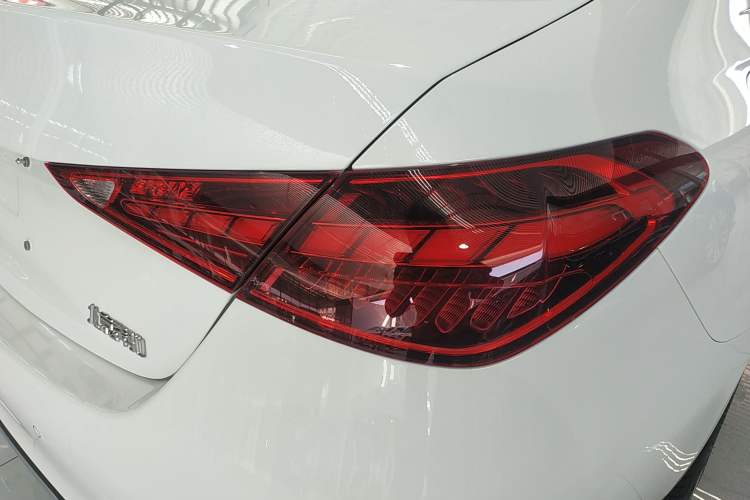 Used Mercedes-Benz C-Class 2025 Facelift C 260 L Sport Edition Exterior 3