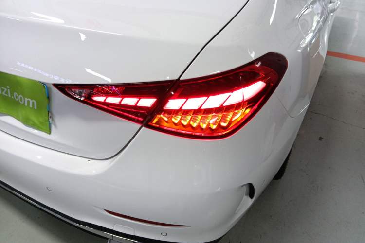 Used Mercedes-Benz C-Class 2025 Facelift C 260 L Sport Edition Exterior 3