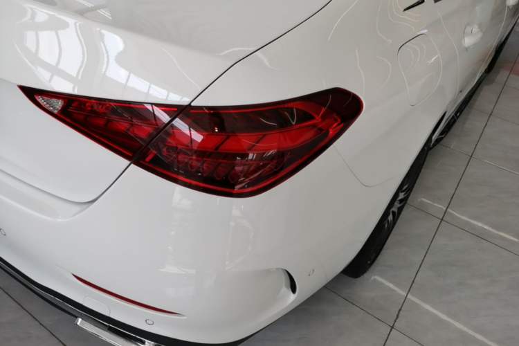 Used Mercedes-Benz C-Class 2025 Facelift C 260 L Sport Edition Exterior 3