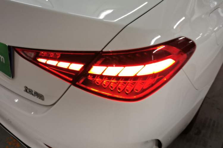 Used Mercedes-Benz C-Class 2025 Facelift C 260 L Sport Edition Exterior 3
