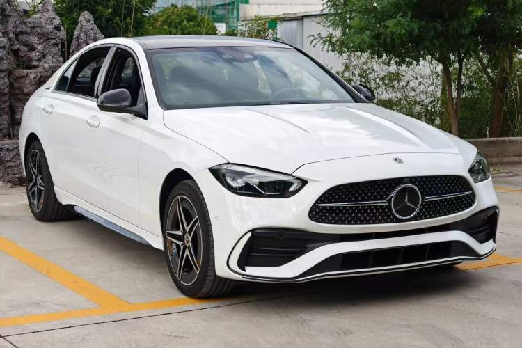 Used Mercedes-Benz C-Class 2025 C 260 L Obsidian Night Sport Edition Exterior 3