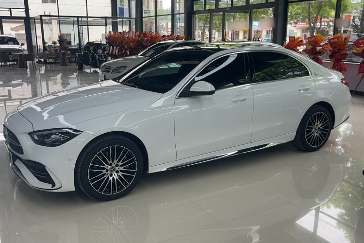 Used Mercedes-Benz C-Class 2025 Facelift C 260 L Sport Edition Exterior 4