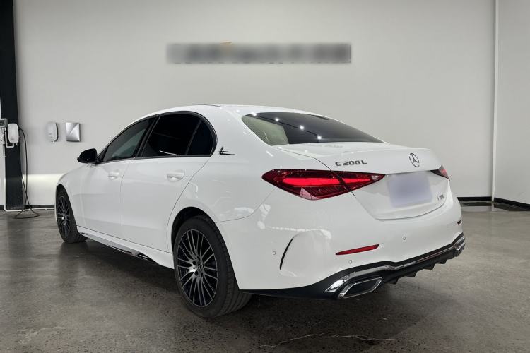 Used Mercedes-Benz C-Class 2025 Refresh C 200 L Sport Edition Exterior 4