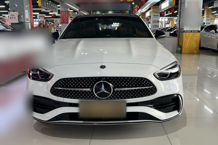Used Mercedes-Benz C-Class 2025 C 260 L Obsidian Night Sport Edition Exterior 4