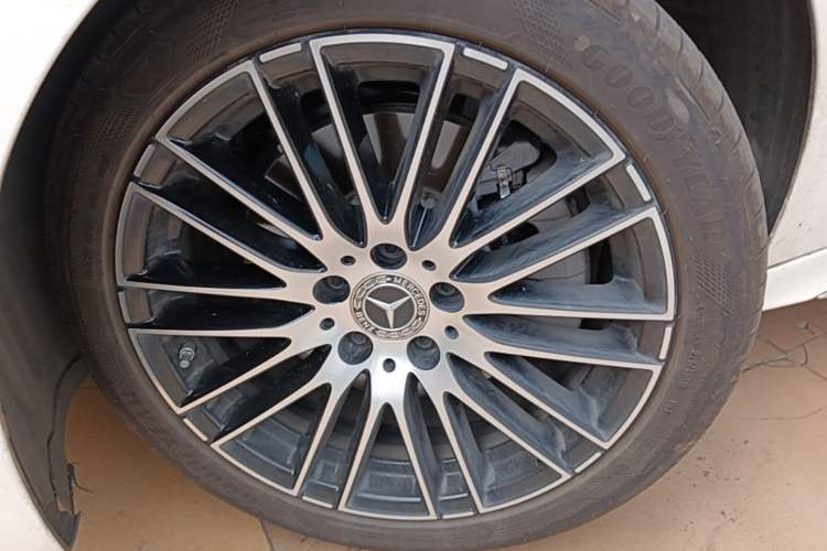 Used Mercedes-Benz C-Class 2025 Facelift C 260 L Sport Edition Exterior 4