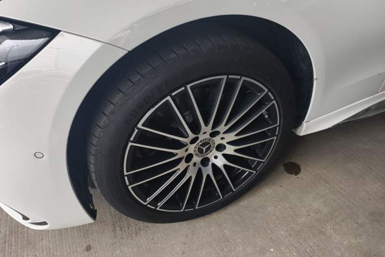 Used Mercedes-Benz C-Class 2025 Facelift C 260 L Sport Edition Exterior 4