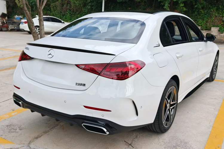 Used Mercedes-Benz C-Class 2025 C 260 L Obsidian Night Sport Edition Exterior 4