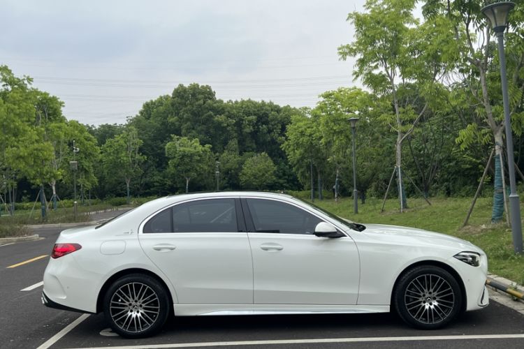 Used Mercedes-Benz C-Class 2025 Facelift C 260 L Sport Edition Exterior 5