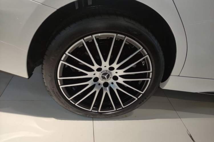 Used Mercedes-Benz C-Class 2025 C 200 L Sport Edition Exterior 5