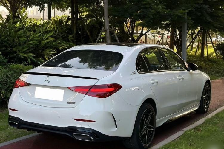 Used Mercedes-Benz C-Class 2025 C 260 L Obsidian Night Sport Edition Exterior 5