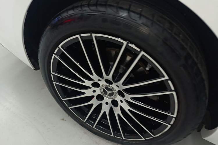 Used Mercedes-Benz C-Class 2025 C 260 L Sport Edition Exterior 5