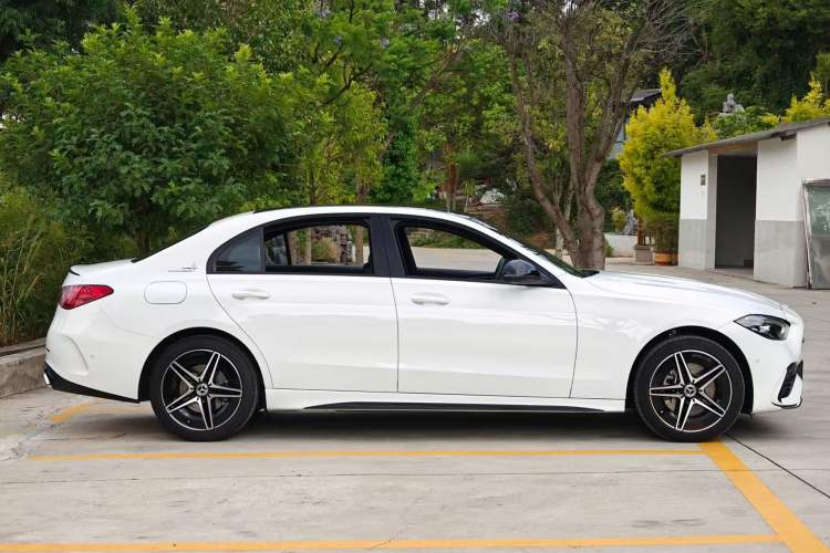 Used Mercedes-Benz C-Class 2025 C 260 L Obsidian Night Sport Edition Exterior 7